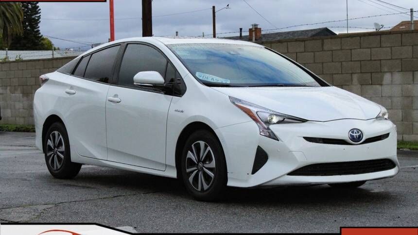 2016 TOYOTA PRIUS
