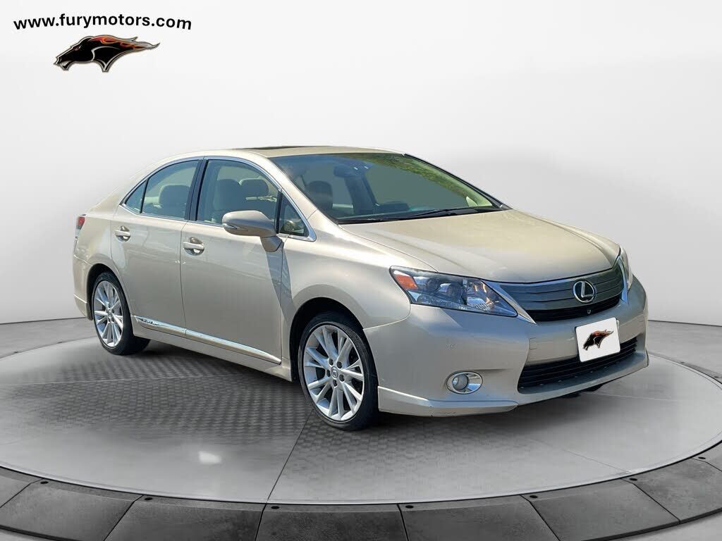 Lexus HS