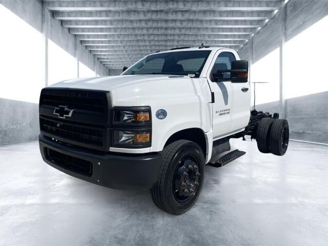 2023 GMC Silverado Medium Duty