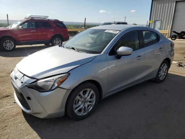 2017 TOYOTA Yaris
