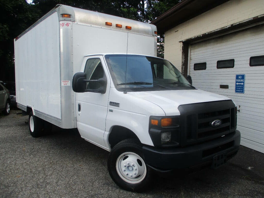 2016 FORD E-350