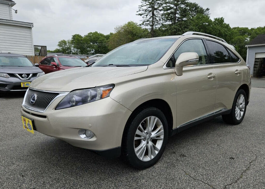 LEXUS