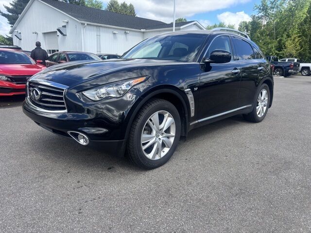 Infiniti QX70