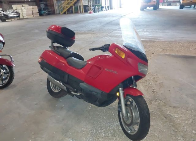 Honda PC800 (PACIFIC COAST)