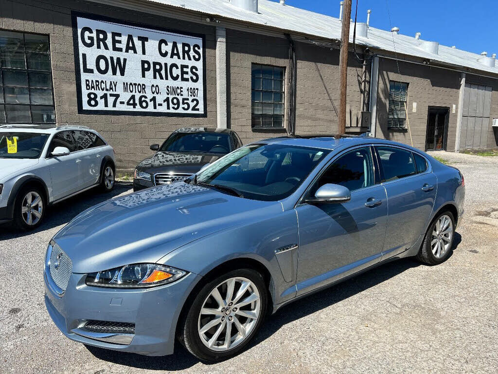 Jaguar XF