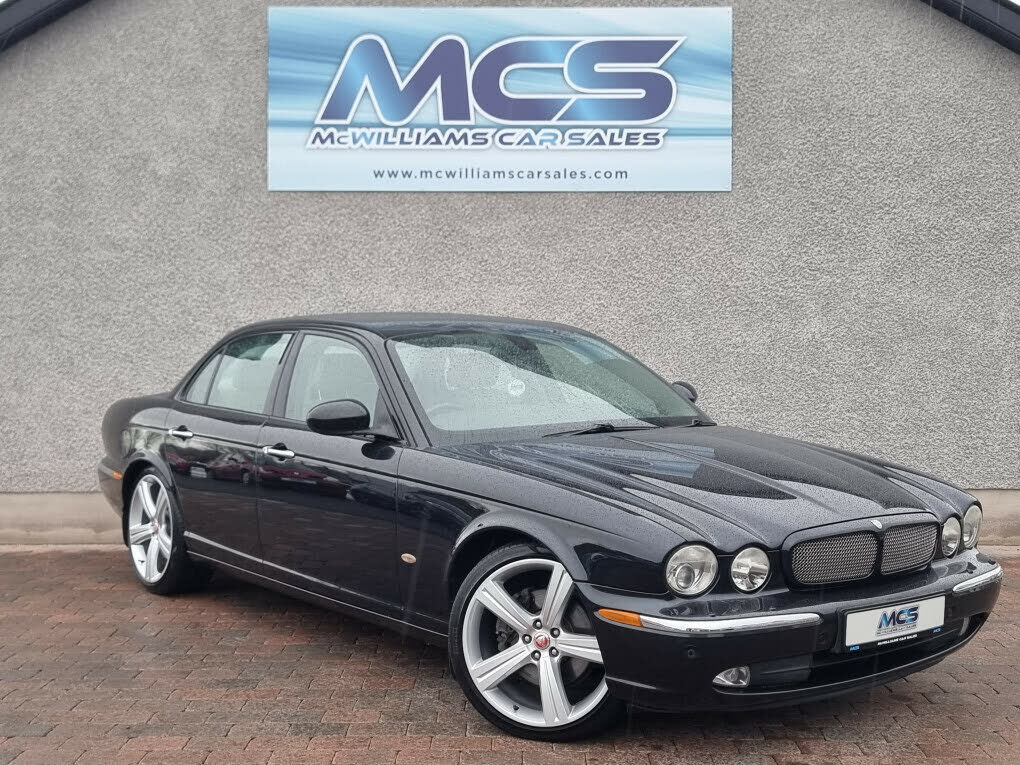Jaguar XJR