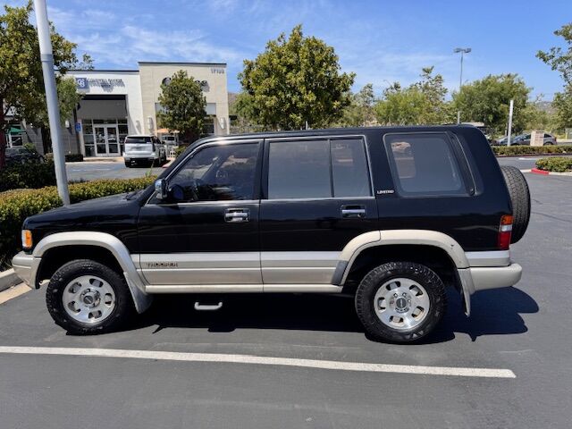 ISUZU