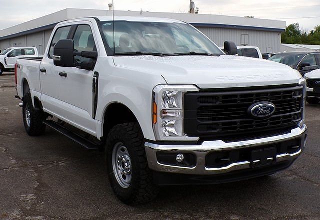 2025 FORD F-250