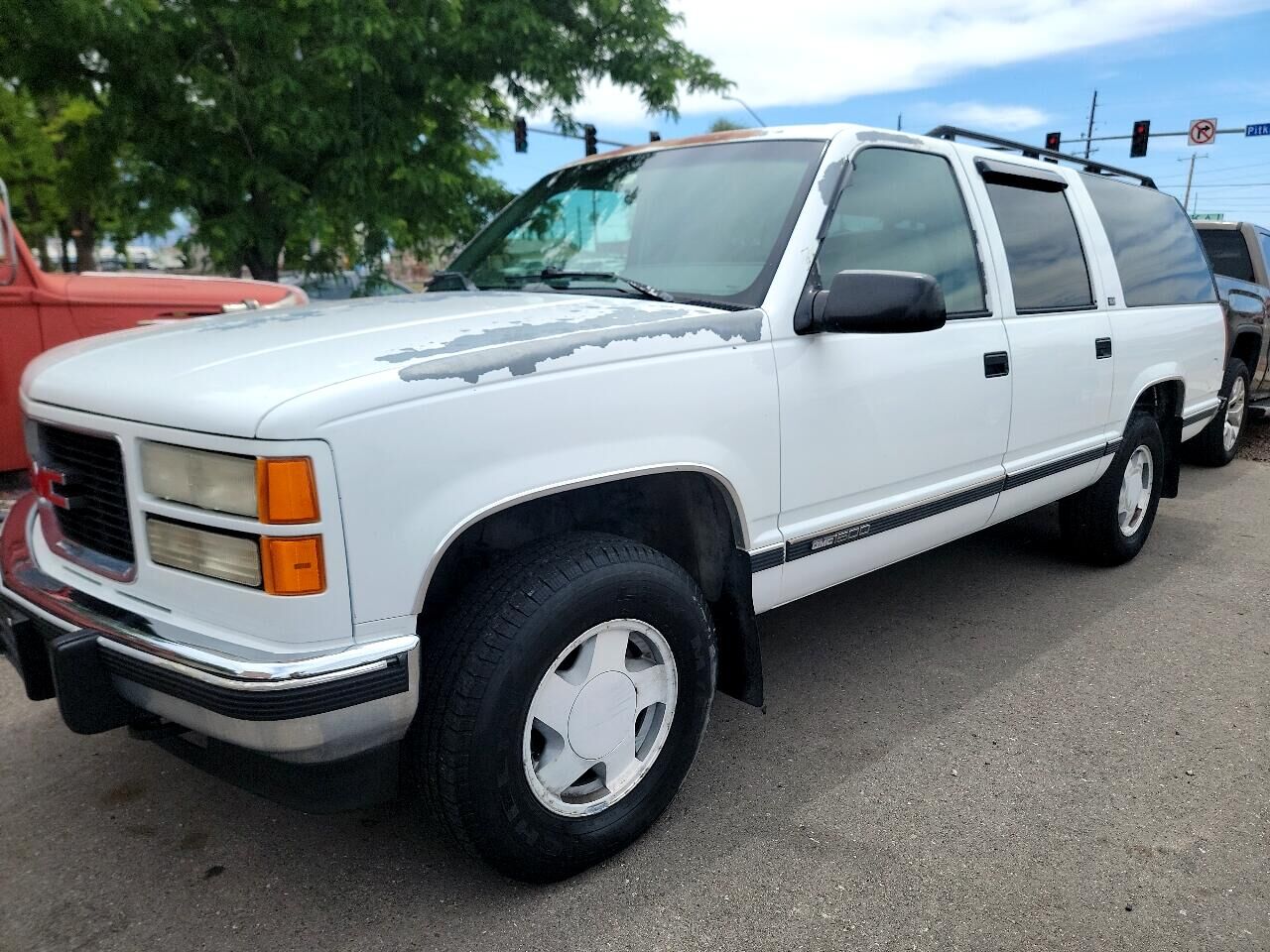 GMC Suburban