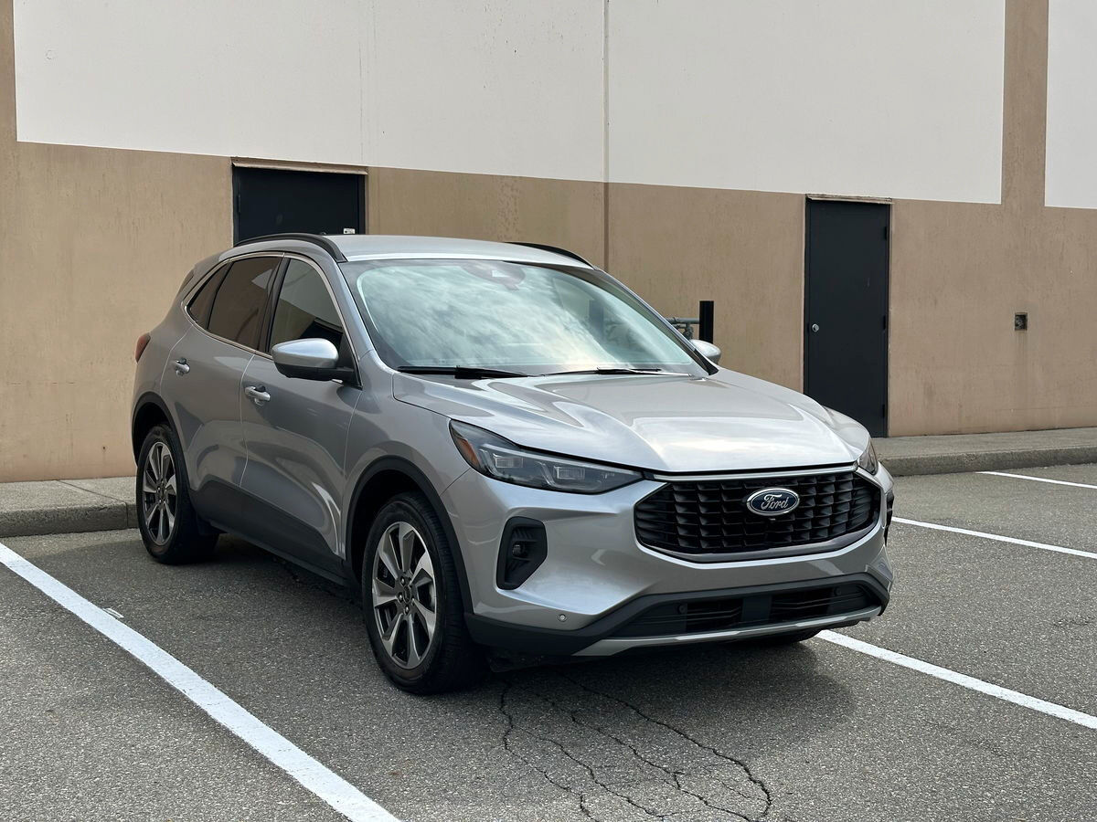 2024 FORD Escape