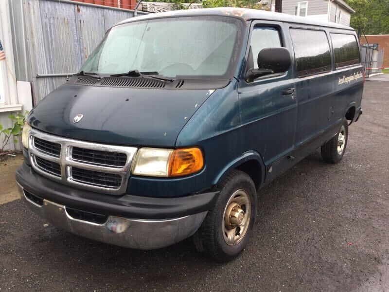 Dodge Ram Wagon