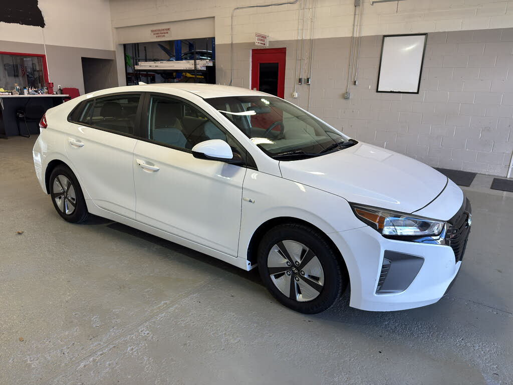 Hyundai Ioniq