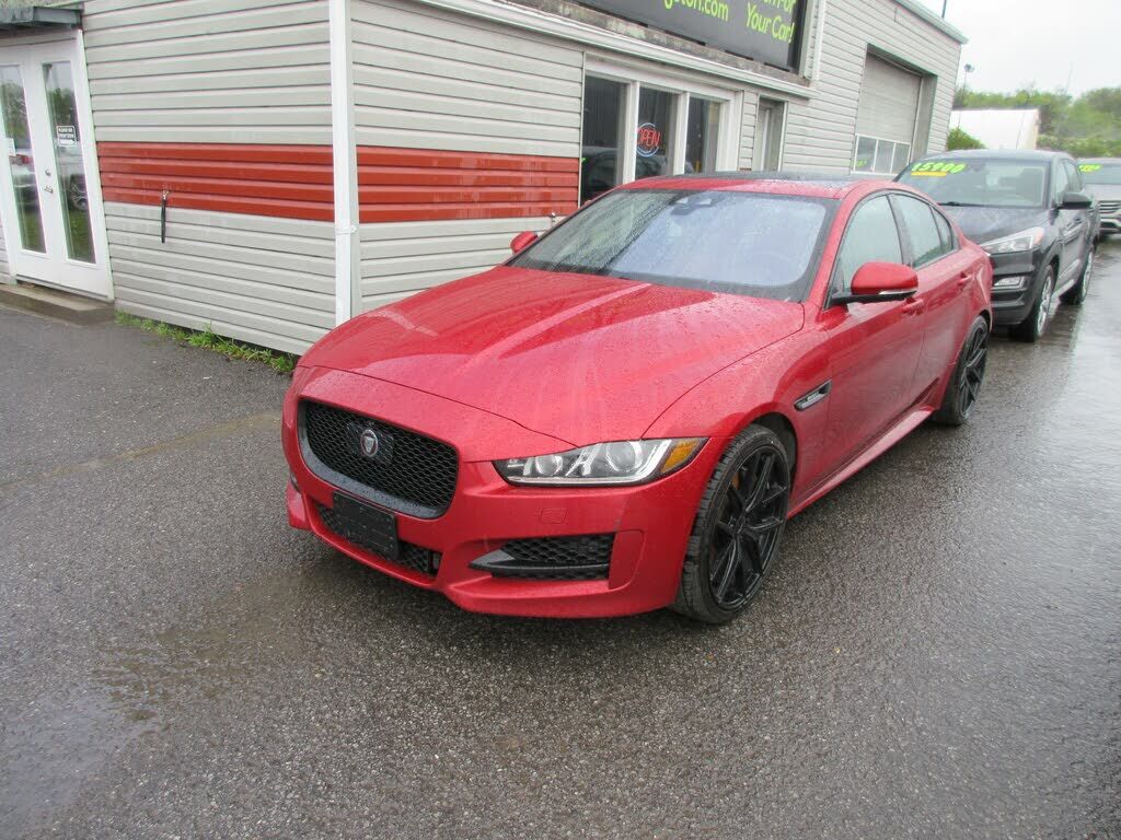Jaguar XE