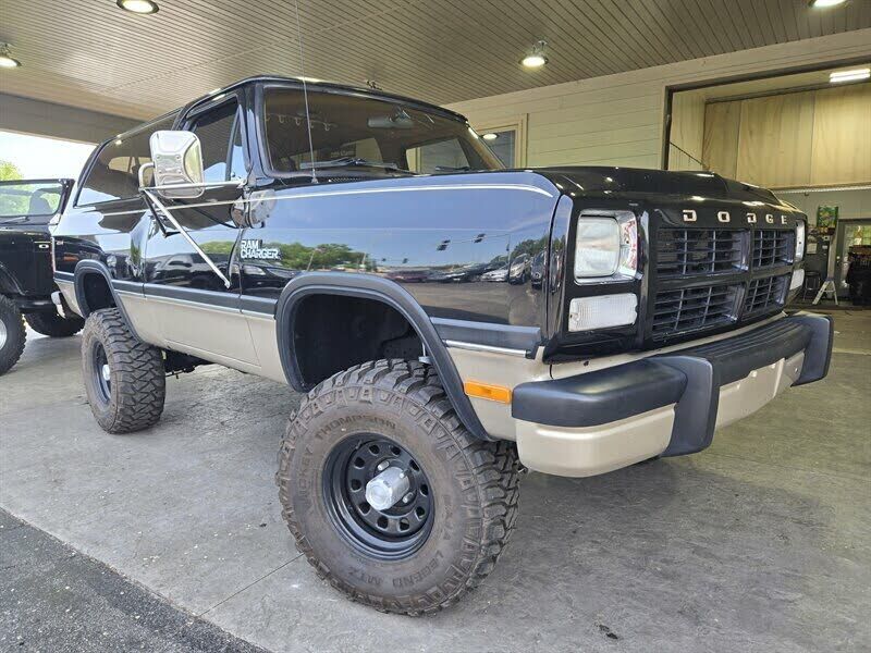 Dodge Ramcharger