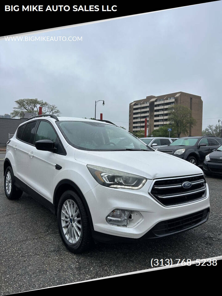 2017 FORD Escape