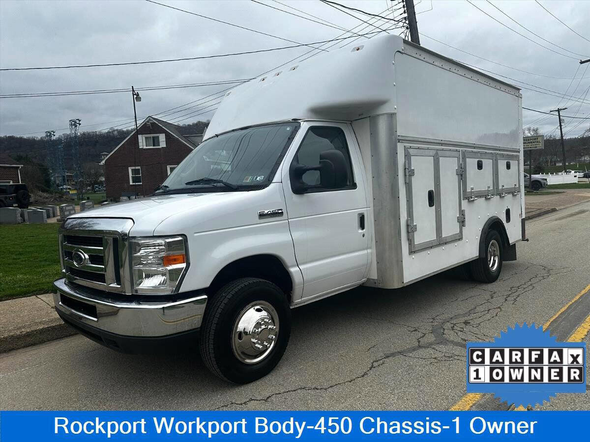 2017 FORD E-450