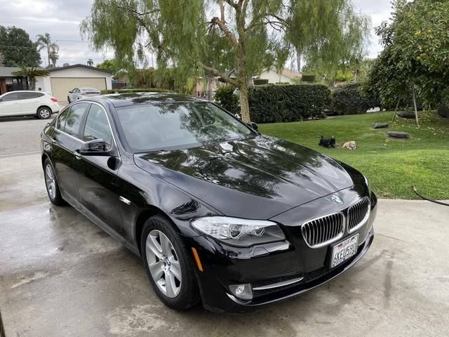 BMW 528i
