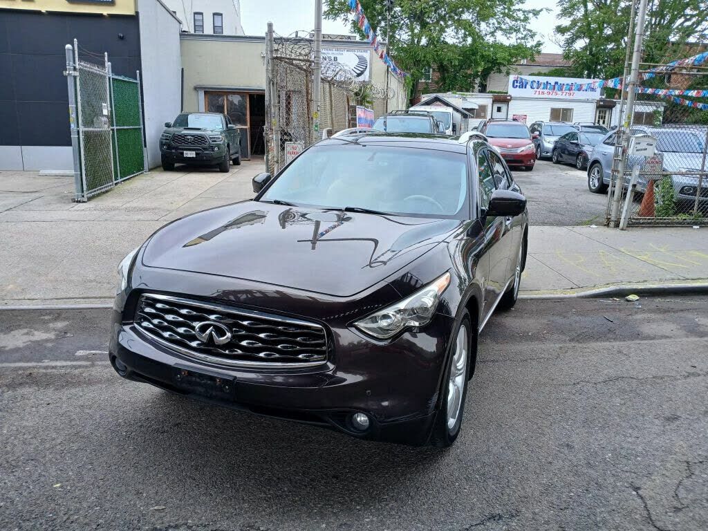 Infiniti FX35