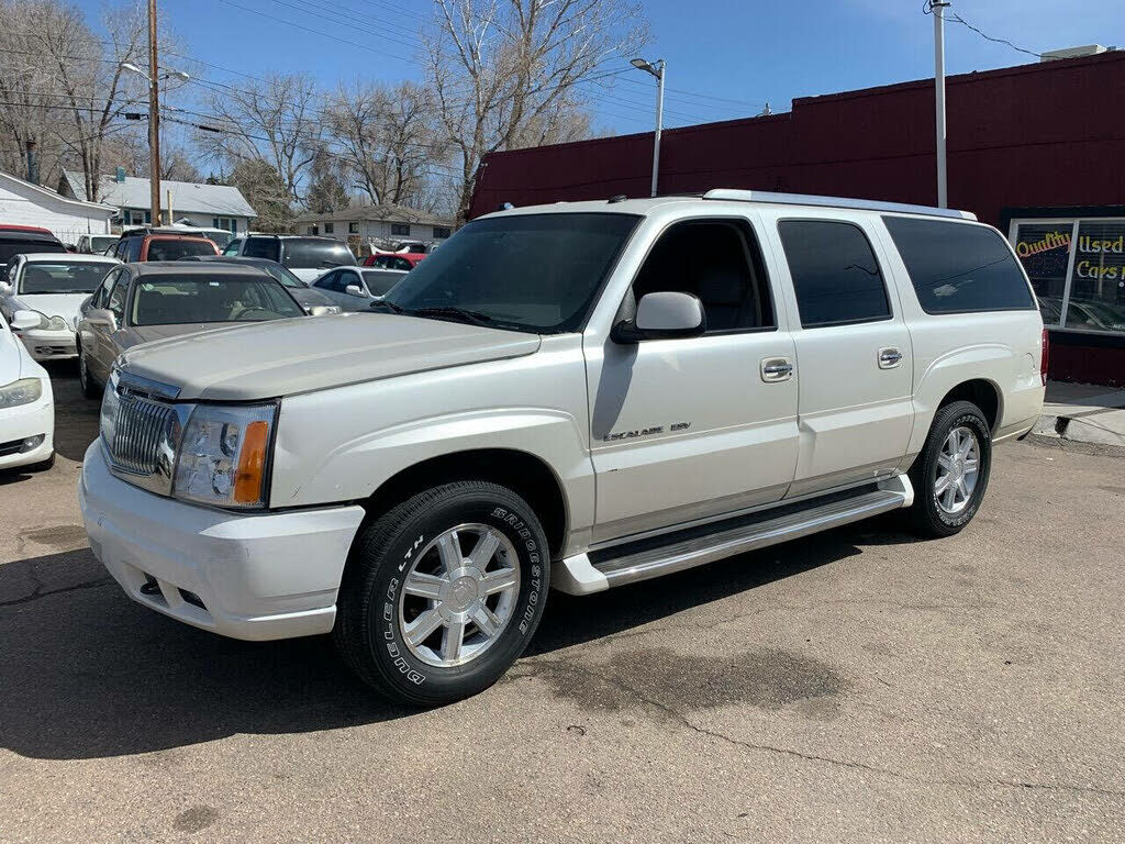2004 CADILLAC Escalade