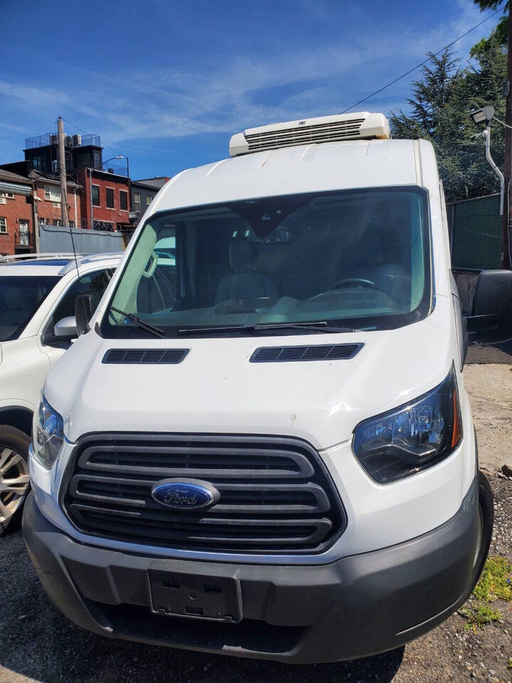 2015 FORD Transit