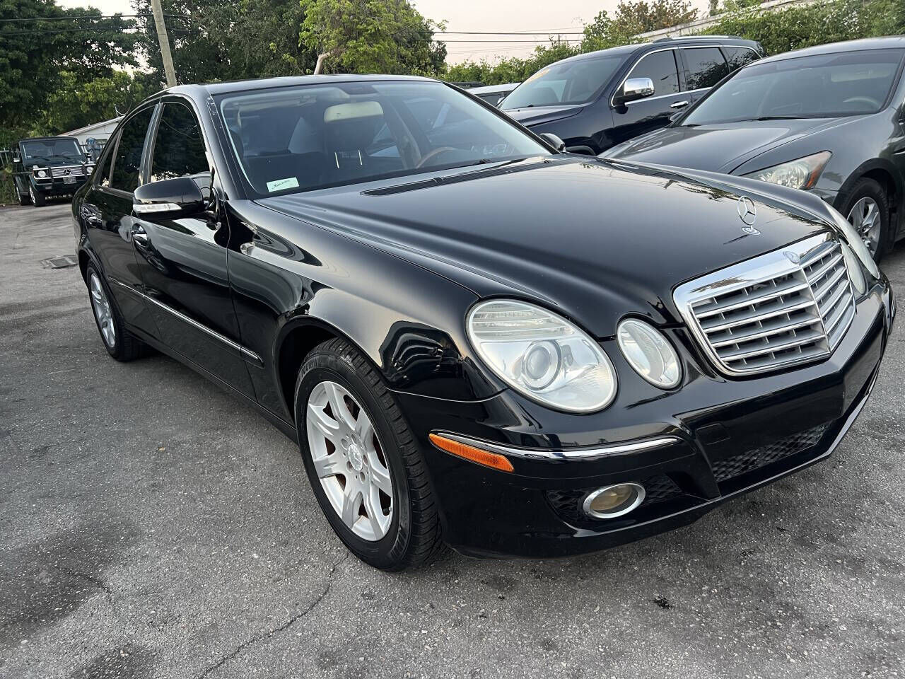 MERCEDES-BENZ