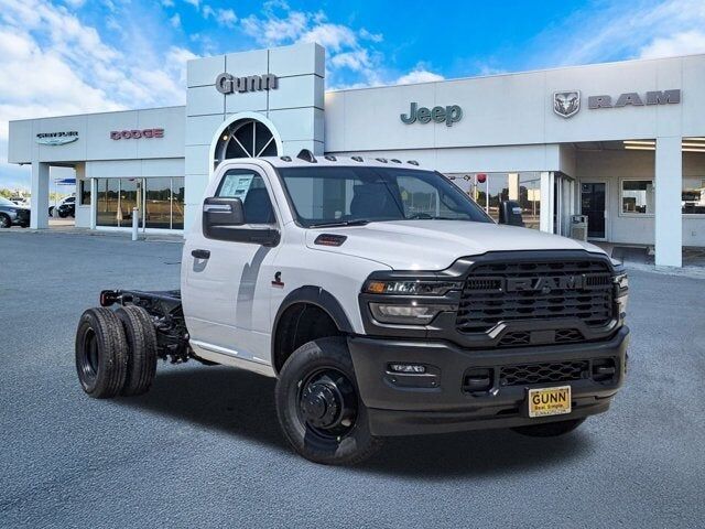 2025 RAM 3500