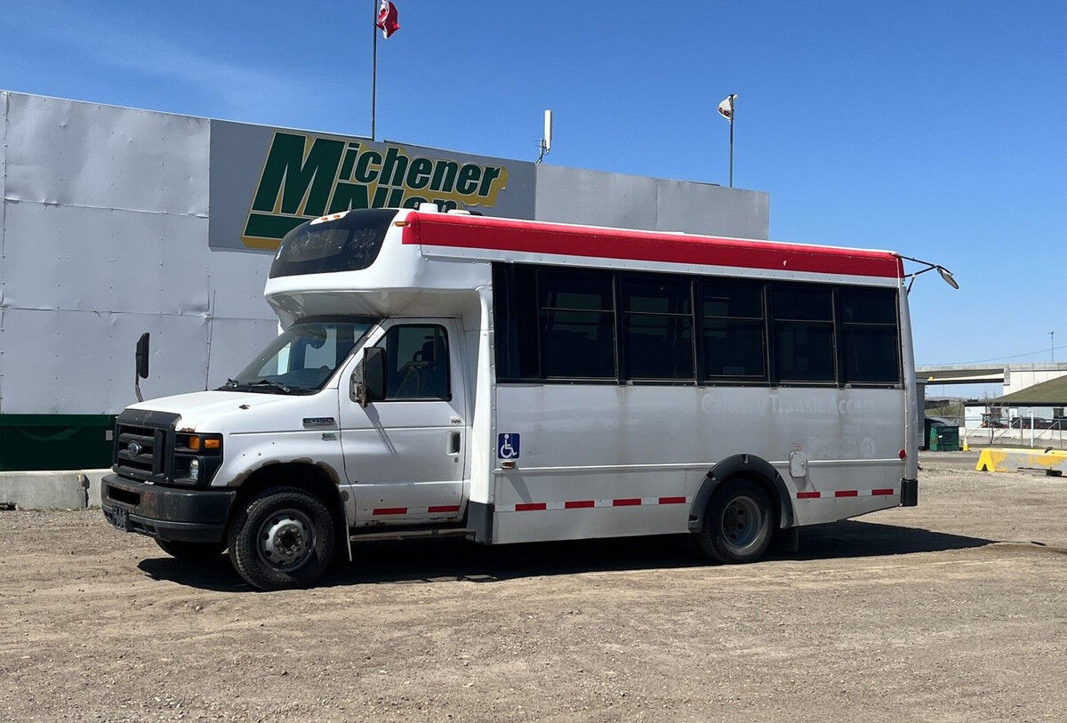 Ford E-450