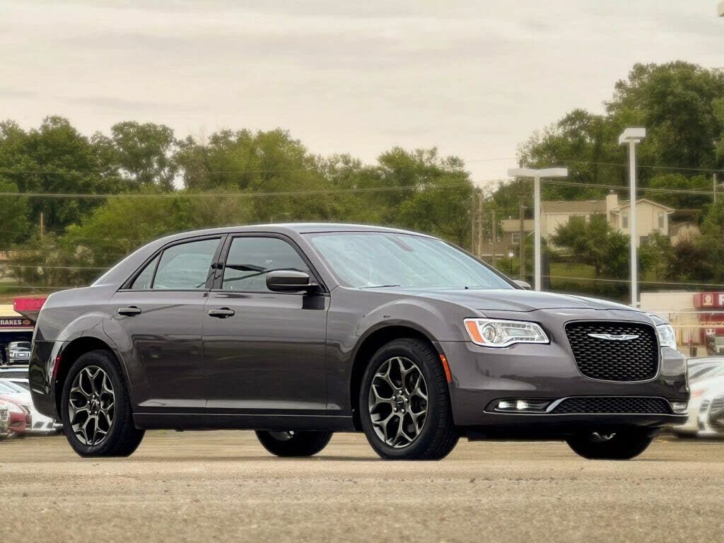 2018 CHRYSLER 300