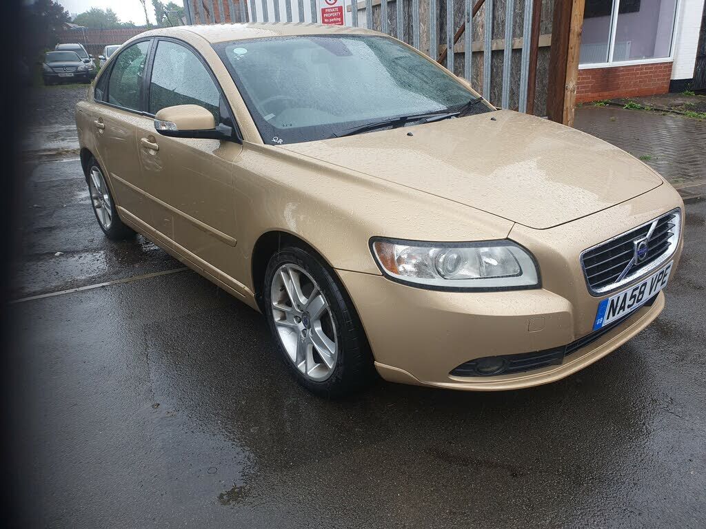 Volvo S40