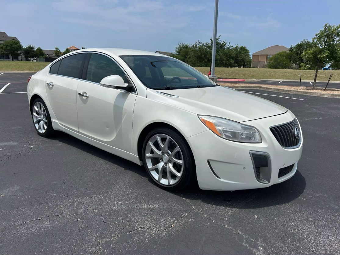 2013 BUICK Regal
