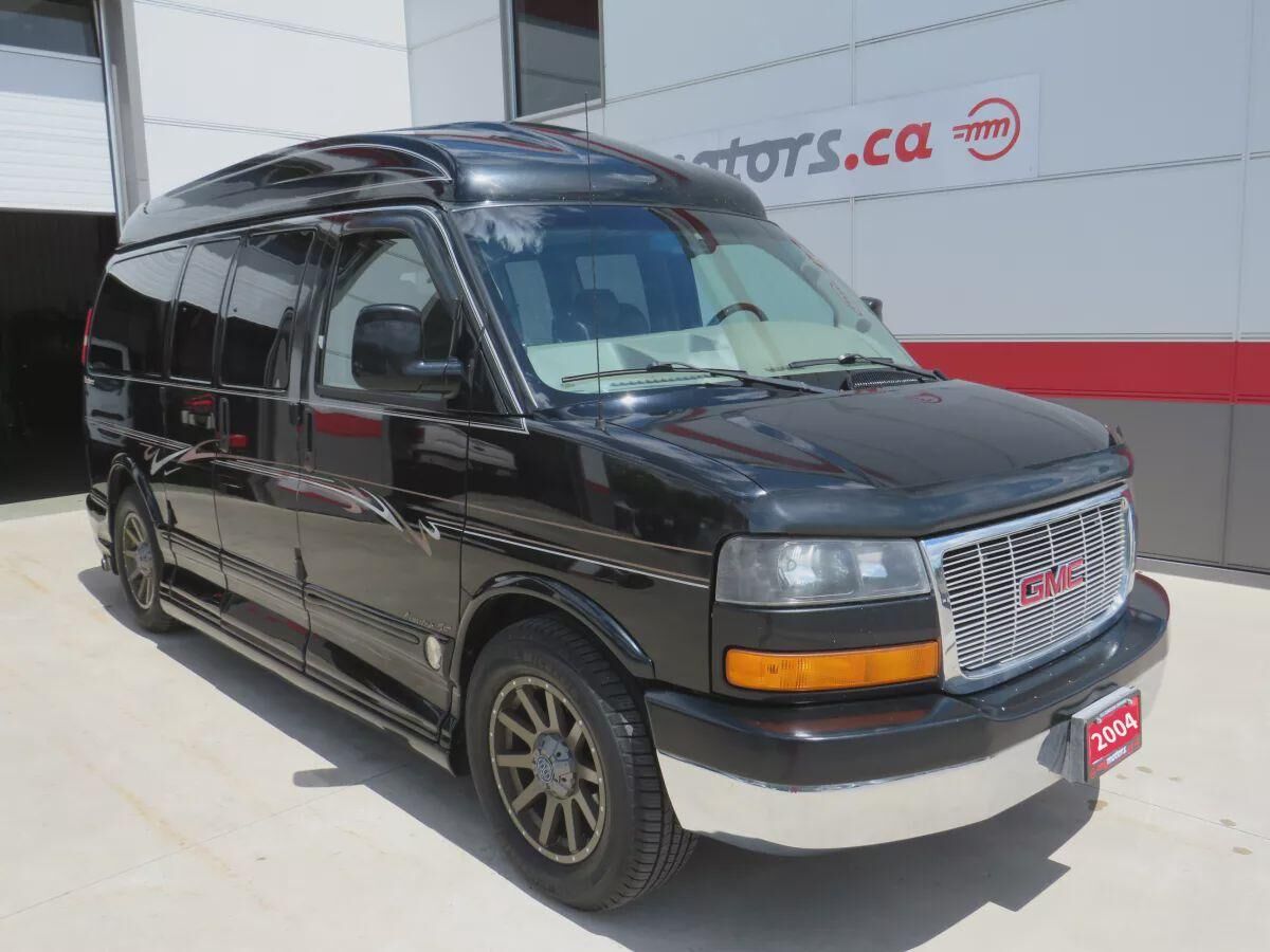 GMC Savana
