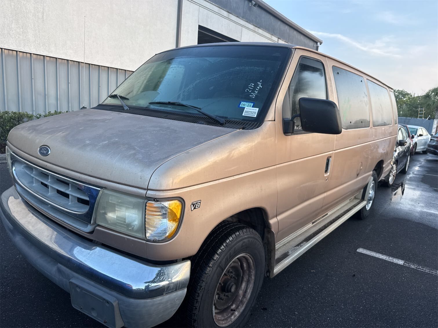 Ford E-350