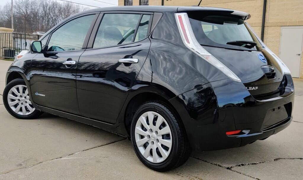 2016 NISSAN Leaf