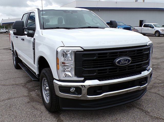2025 FORD F-250