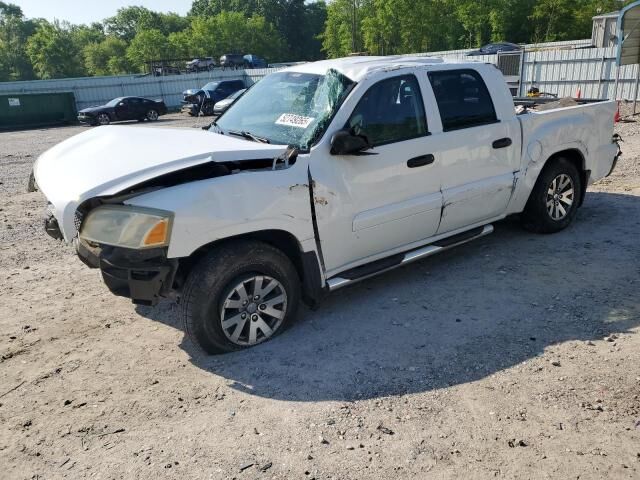 Mitsubishi Raider