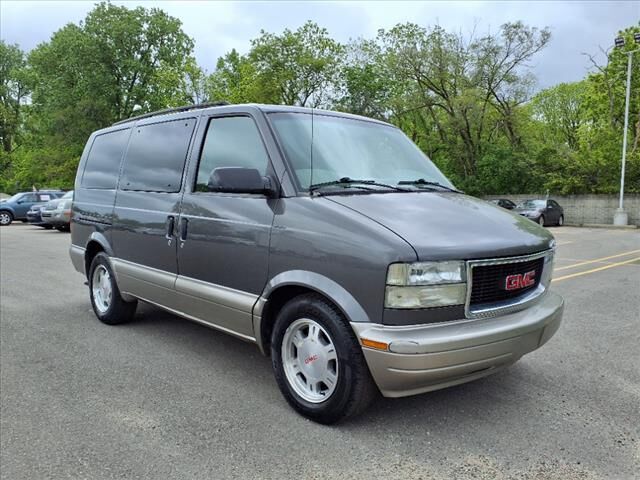 GMC Safari