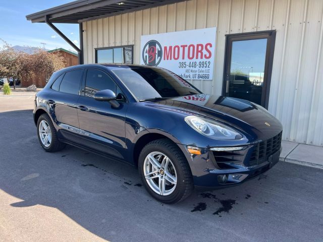 2015 PORSCHE Macan