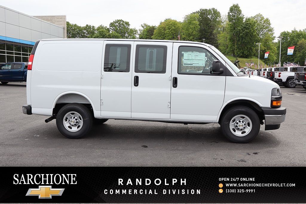 2025 CHEVROLET Express