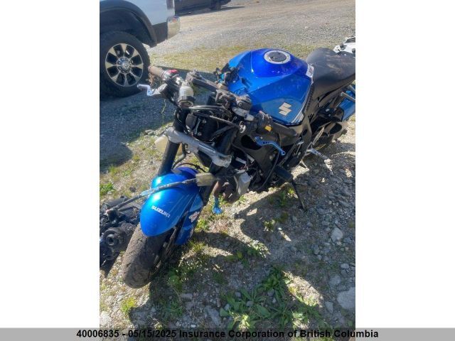 Suzuki GSX-R750