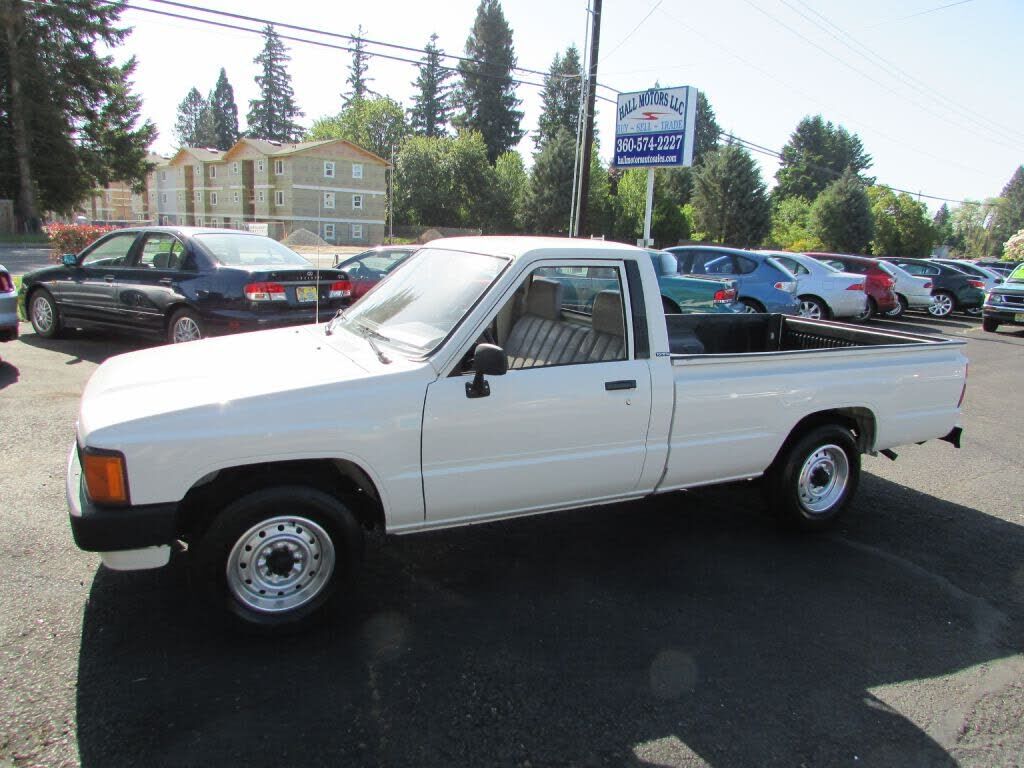 1986 TOYOTA Pick-Up