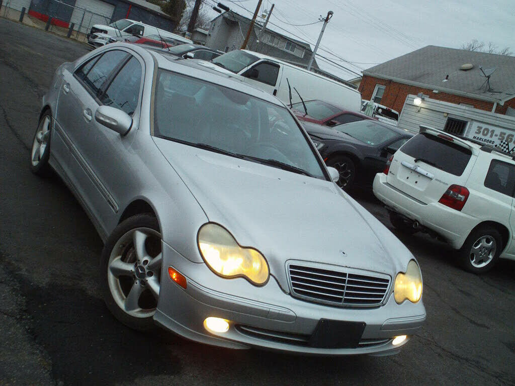 2004 MERCEDES-BENZ C-Class