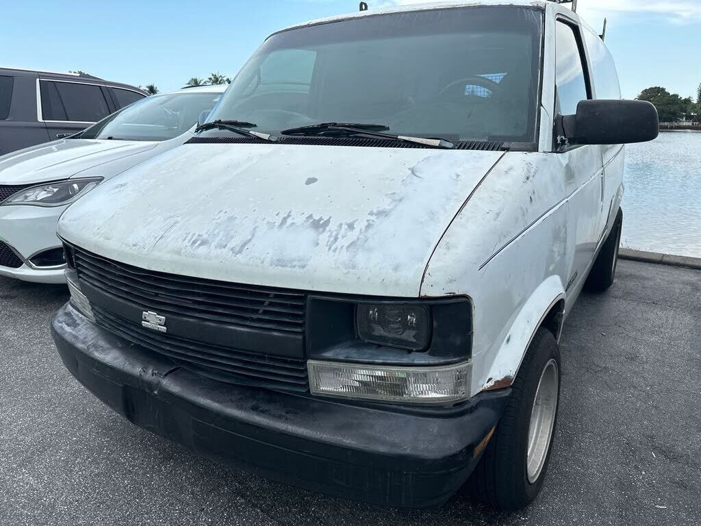 Chevrolet Astro Van
