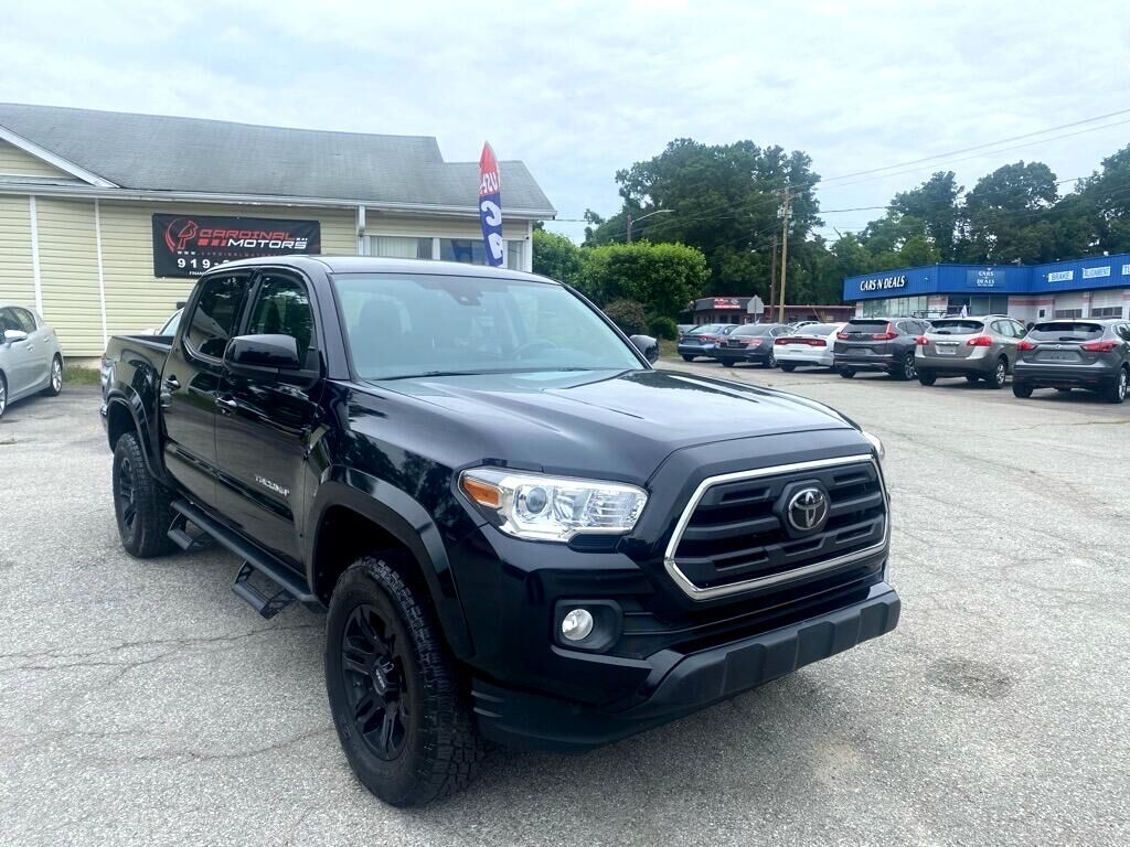 2019 TOYOTA Tacoma