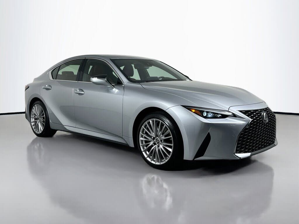 LEXUS