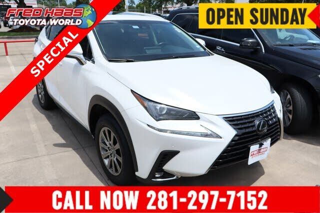 LEXUS