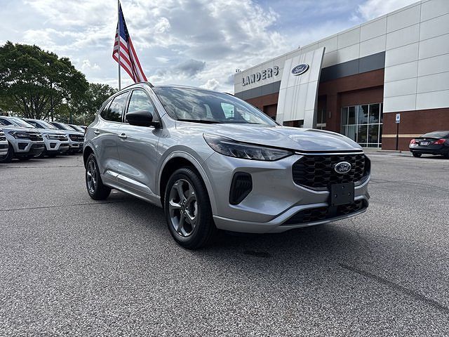2024 FORD Escape