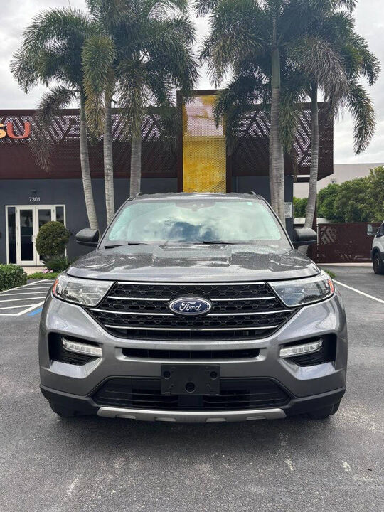 2022 FORD Explorer