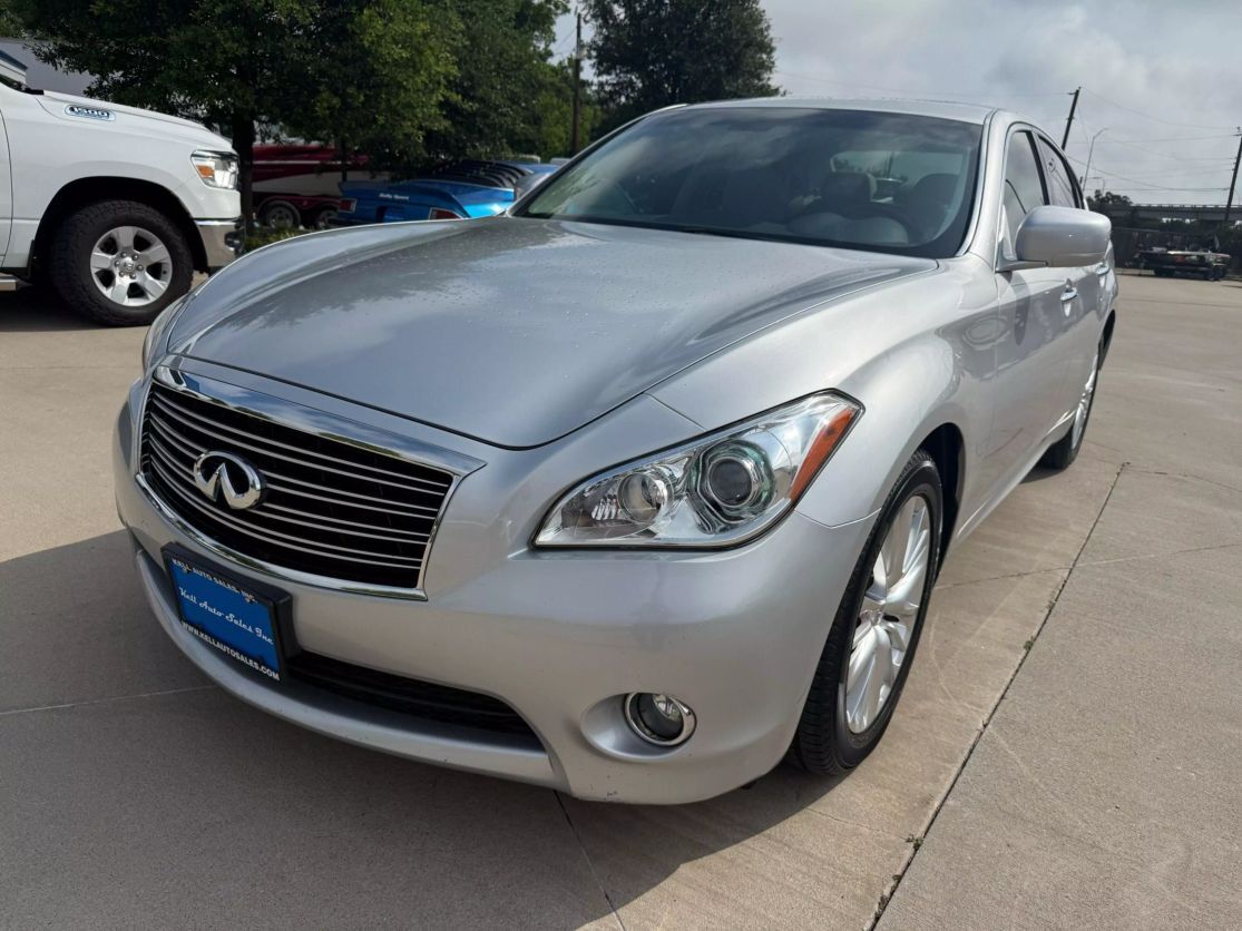Infiniti M37