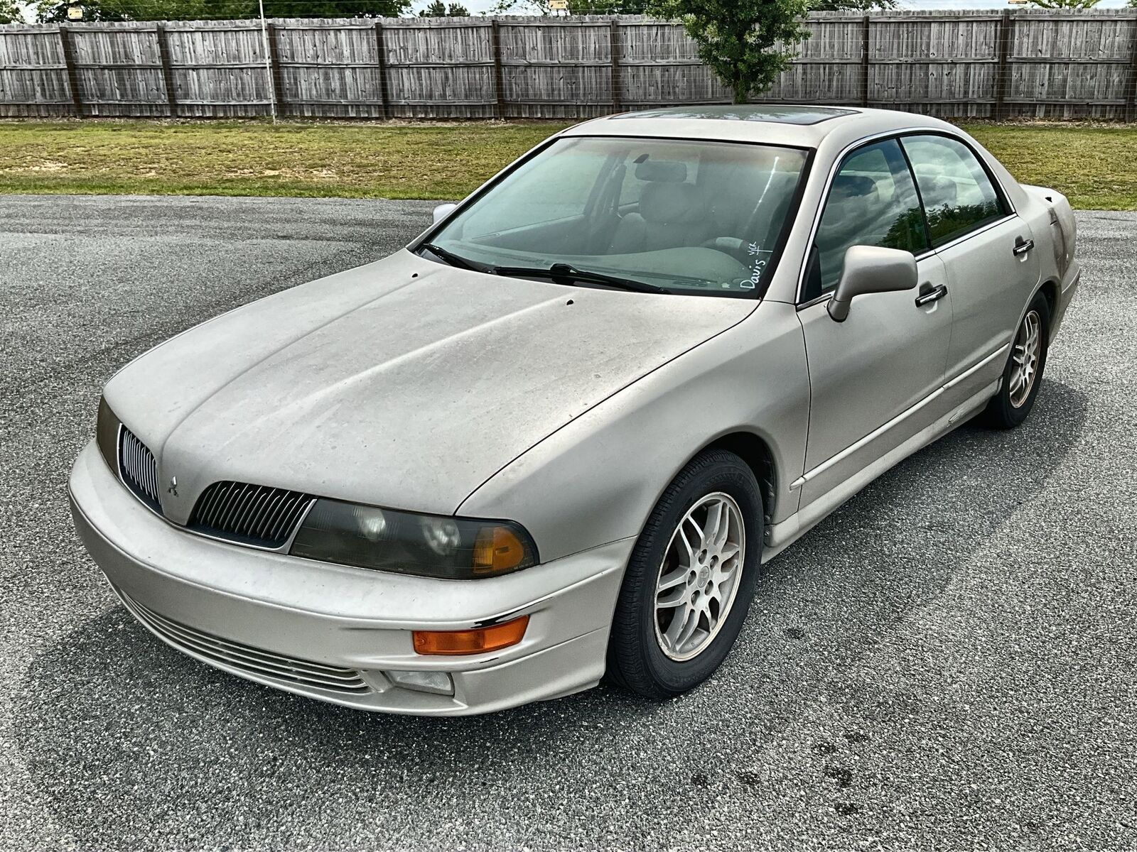 Mitsubishi Diamante