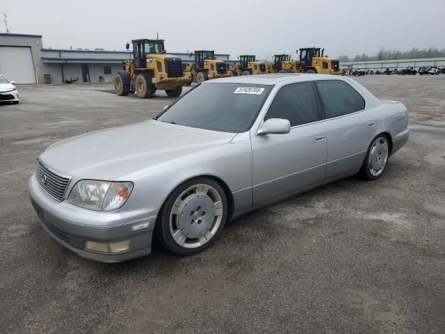 Lexus LS